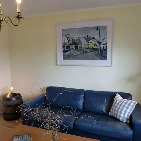 شقة _ Uns Luett Hus