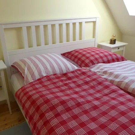 _ Uns Luett Hus Apartament *