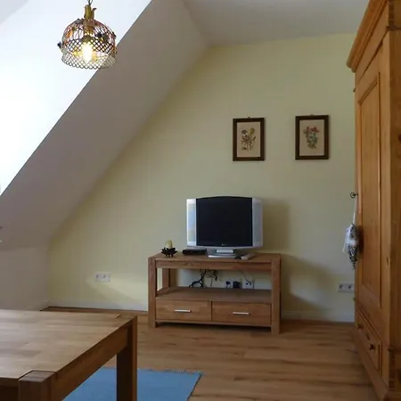 _ Uns Luett Hus Apartament Kamminke