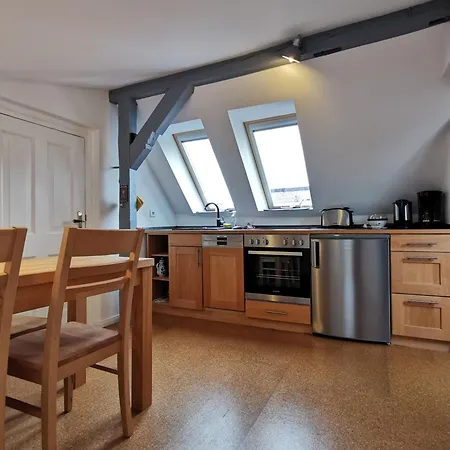 _ Uns Luett Hus *