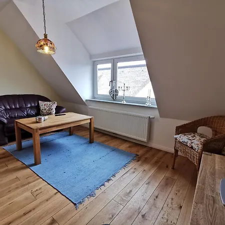 _ Uns Luett Hus Апартаменты